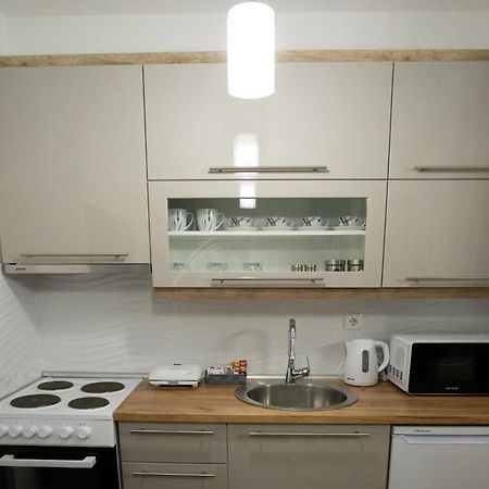 Apartman Sunset Sremska Mitrovica Bagian luar foto
