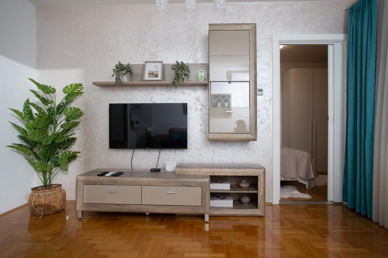 Apartman Sunset Sremska Mitrovica Bagian luar foto