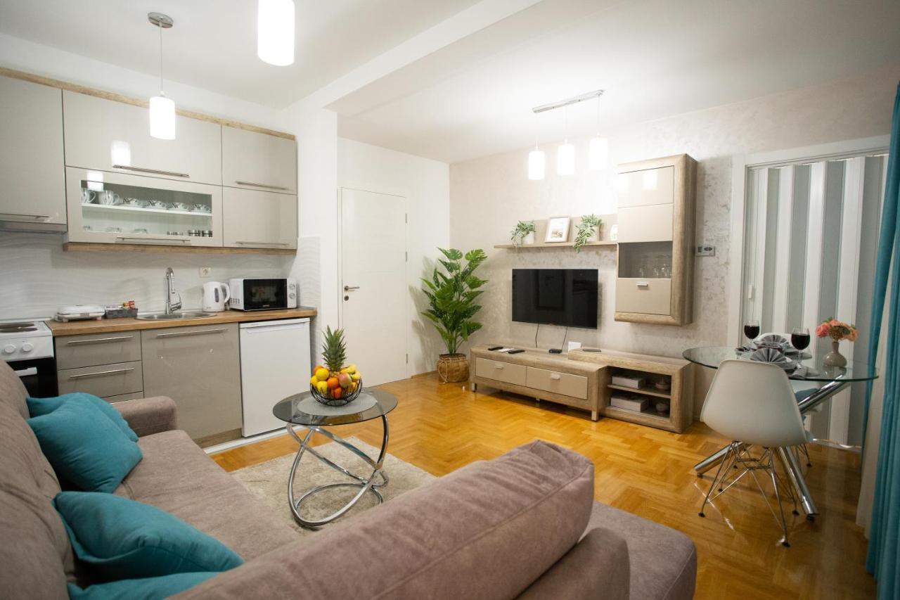 Apartman Sunset Sremska Mitrovica Bagian luar foto